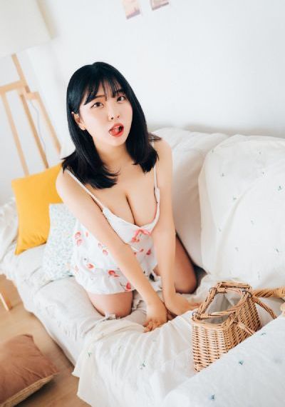 湘女萧萧110分钟最经典十首歌曲_英文版字幕