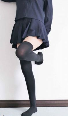 在车子颠簸中进了老师的身体视频_高清免费观看